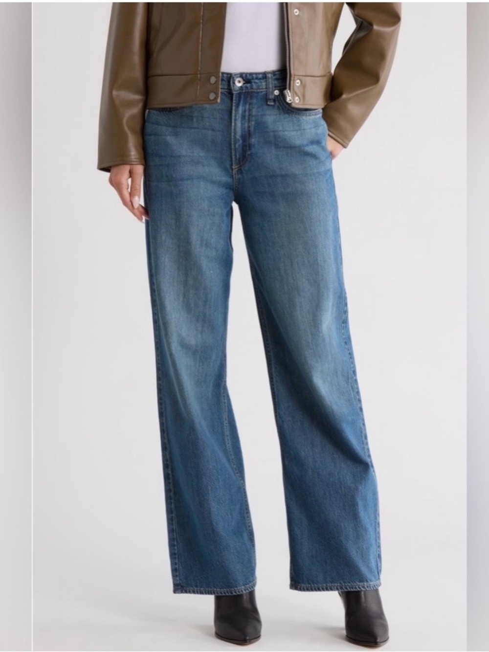 rag & bone The Lori Mid-Rise Wide-Leg Jeans in Medium Blue